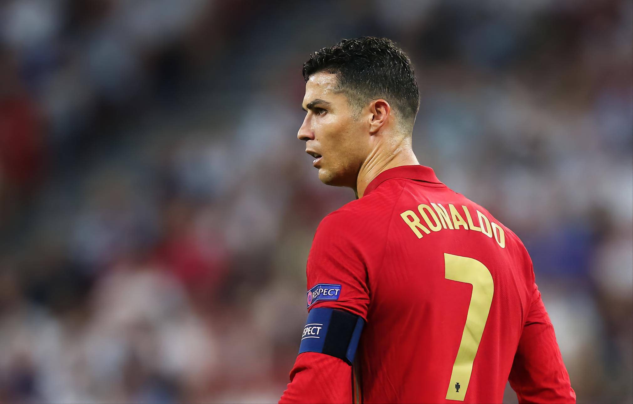 亚博体育-关于C罗爆冷击败西班牙队,赛事规则更新引爆全场!的信息